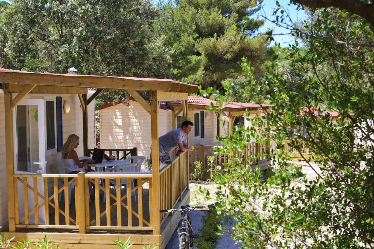 Solitudo Sunny Camping By Valamar Dubrovnik Eksteriør billede